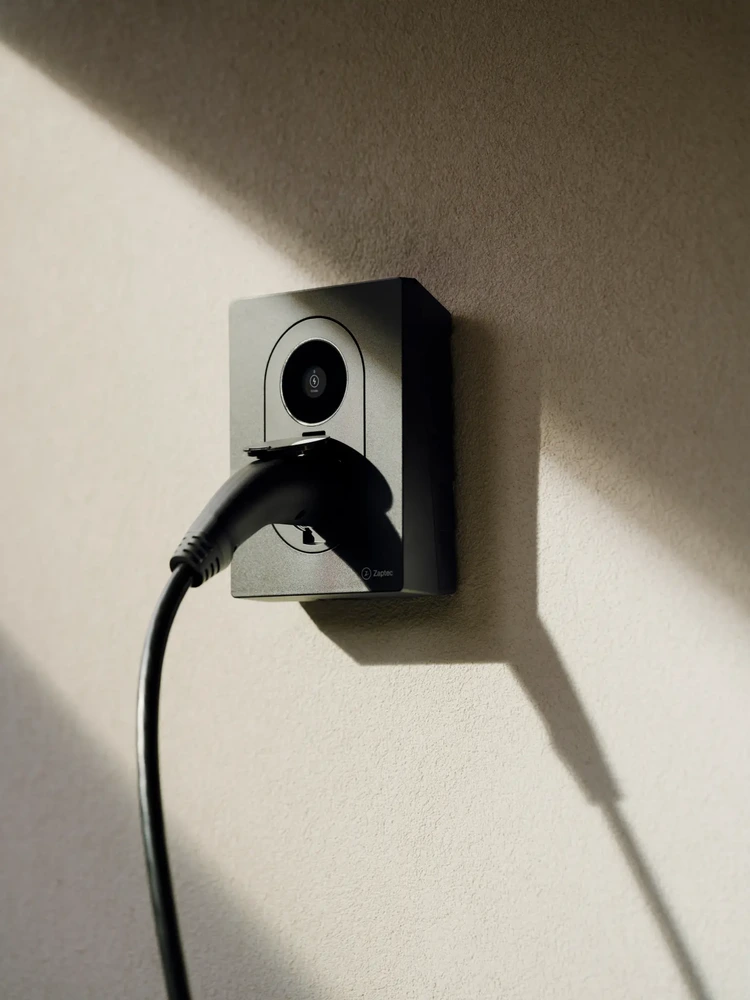 Zaptec Go 2 laddbox installerad för hemmabruk, bild 2356.